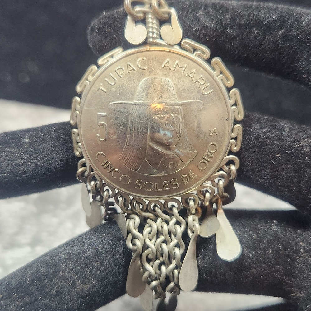 Vintage Tupac Amaru Peru 5 Cinco Soles De Oro Coin Pendant Tassel Silvertone
